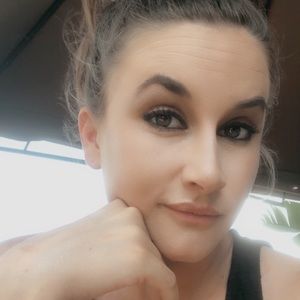 Meet your Posher, Lindsey